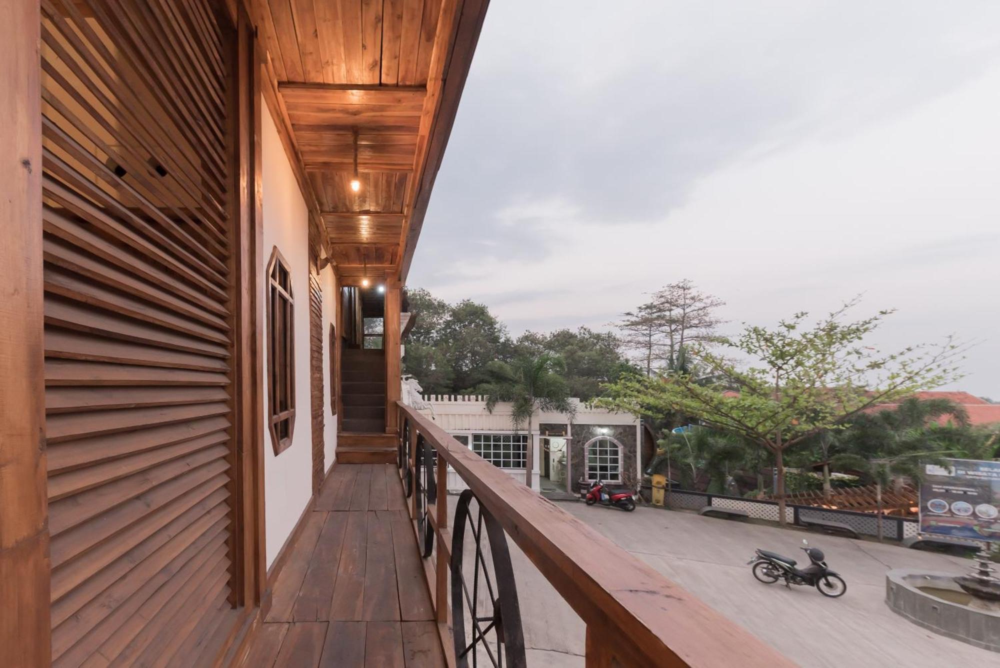 Urbanview Hotel Cianjur City Park By Reddoorz المظهر الخارجي الصورة