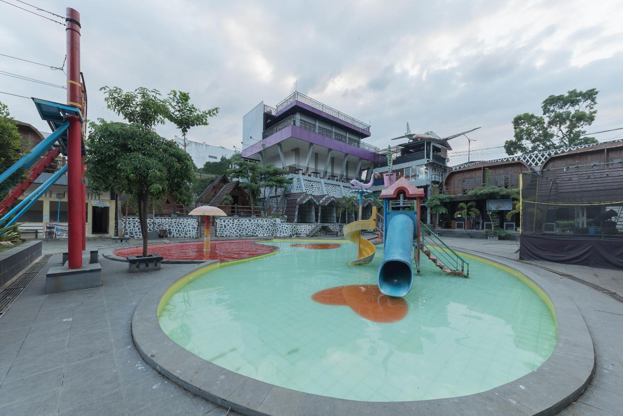 Urbanview Hotel Cianjur City Park By Reddoorz المظهر الخارجي الصورة